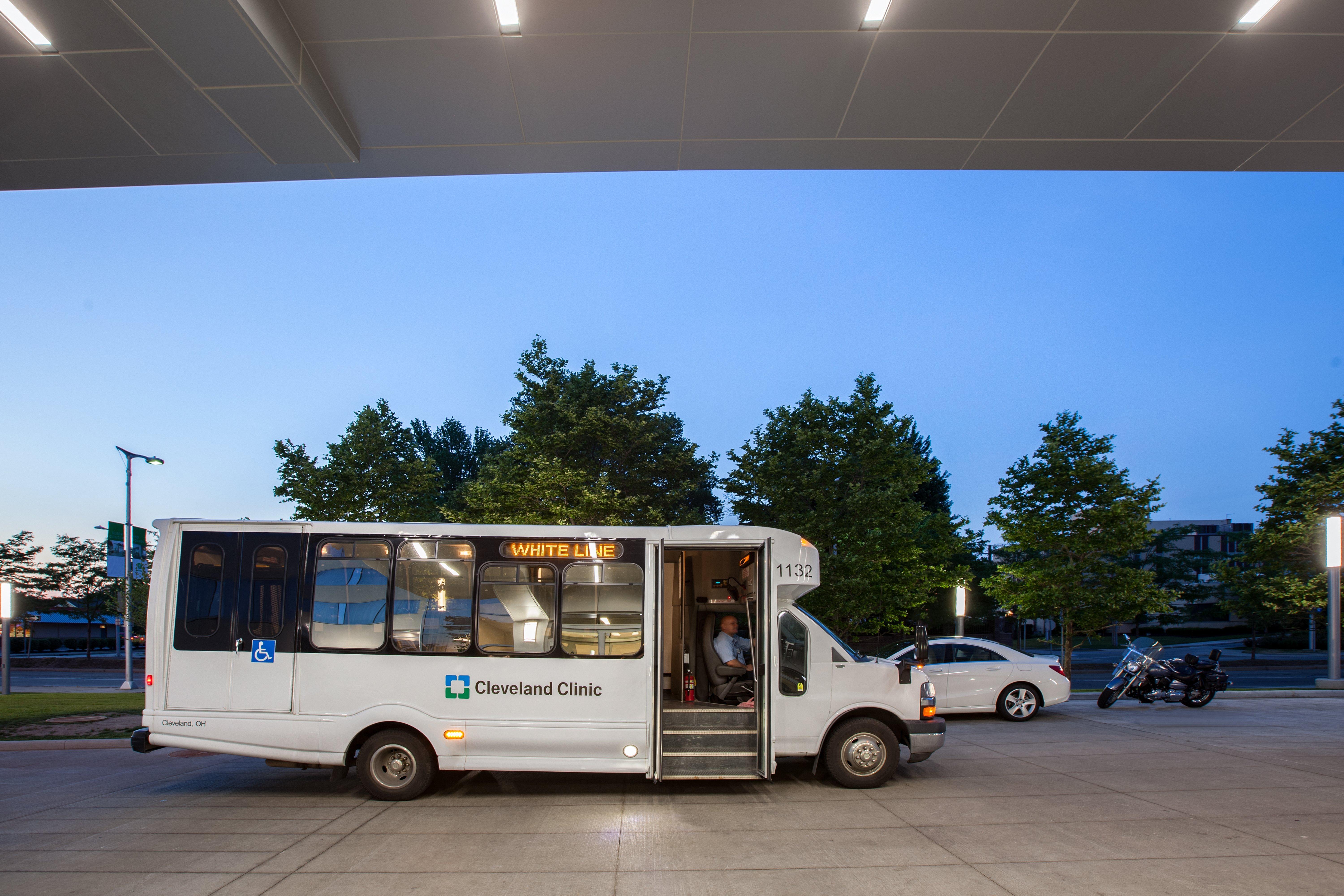 Holiday Inn Cleveland Clinic By Ihg Exterior foto